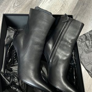 OPYUM ANKLE BOOT GENTLY WORN ONCE. NOW retailing at $1,890 USD Saint Laurent